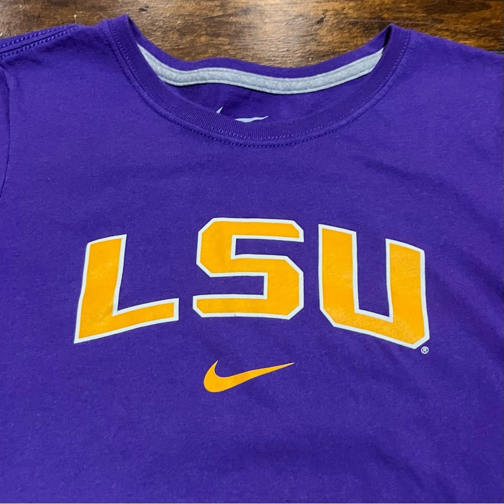 Nike LSU Tigers Shirt Womens Size M Purple NCAA College Nike Slim‎ Fit Game Day - Picture 4 of 6